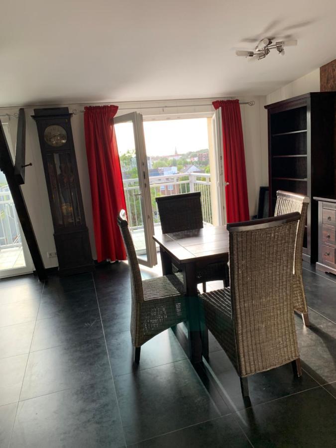 Nordsee Und City Fusslaufig - Luxeriose Fewo Mit Grossem Balkon Wilhelmshaven Dış mekan fotoğraf
